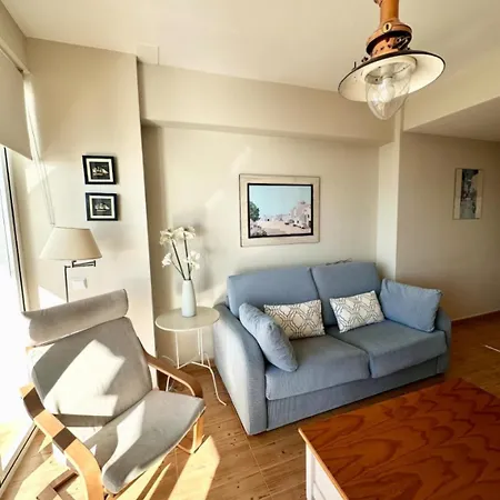 A Centre Au Bord De La Mere Netflix & Parking Apartment *